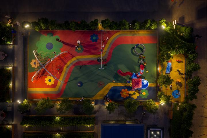 Around The Life thumbnail 6