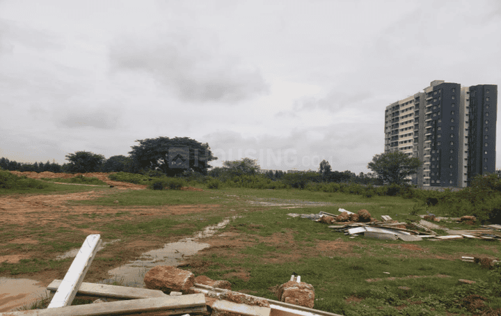 LE CHATEAU OVAL — image 1